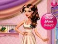 Гра Тріс Homecoming Dolly Dressup  онлайн