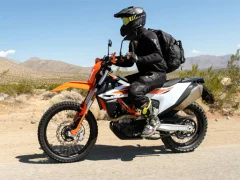 Dirt Motorbike Slide — безкоштовна онлайн гра