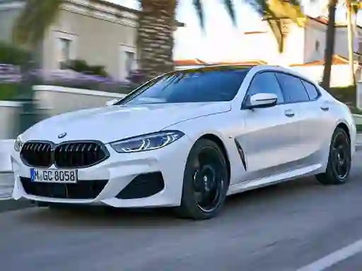 BMW 8-Series — безкоштовна онлайн гра