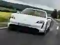 Porsche Taycan — безкоштовна онлайн гра