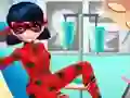 Dotted Girl Ambulance For Superhero — безкоштовна онлайн гра
