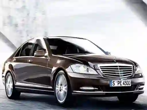 Luxury Sedan Suzzle — безкоштовна онлайн гра