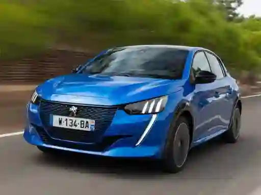 Peugeot E-208 — безкоштовна онлайн гра