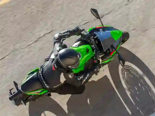 Kawasaki Ninja 650 — безкоштовна онлайн гра