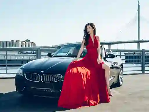 Girls and Cars — безкоштовна онлайн гра