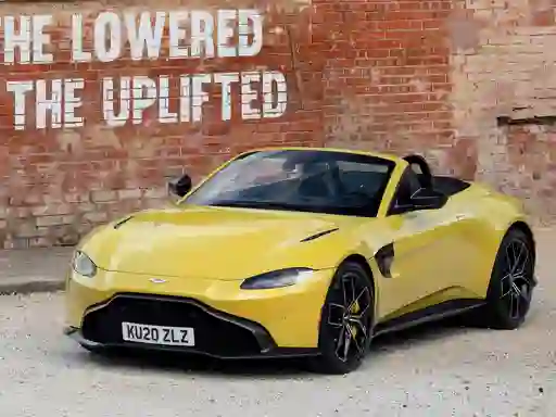 Aston Martin Vantage Roadster — безкоштовна онлайн гра